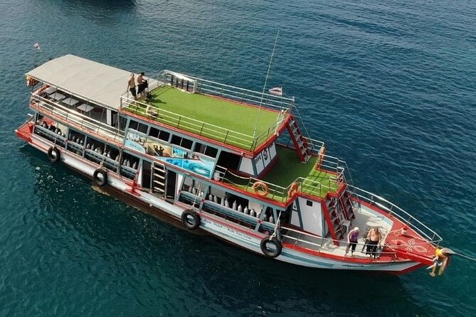 La Bombona Diving Koh Tao Open Water Course - Night underwater sessions and Sail Rock: the bonus thrill