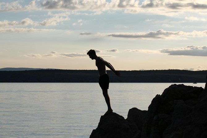 Lagoon Adventure: Jungle, Turtle Release & Cliff Diving Spectacle - Key things that make this tour worth your time