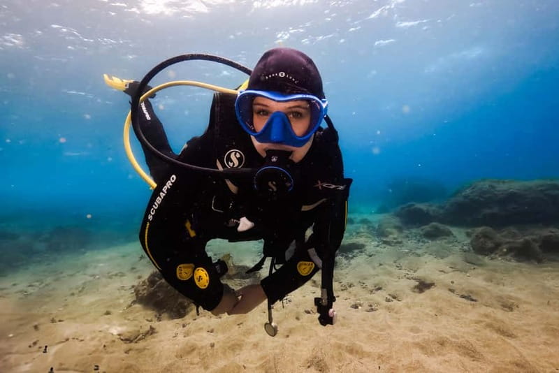 Lanzarote: Beginner Try Scuba Diving Costa Teguise (2 dives) - Session 1 (max 5m): learning buoyancy without being pressured