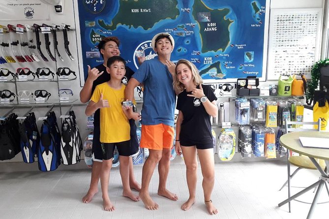 Learn to dive in 2 days Scuba Diver course - Day 1 starts at 8:30: what small-group learning feels like in practice