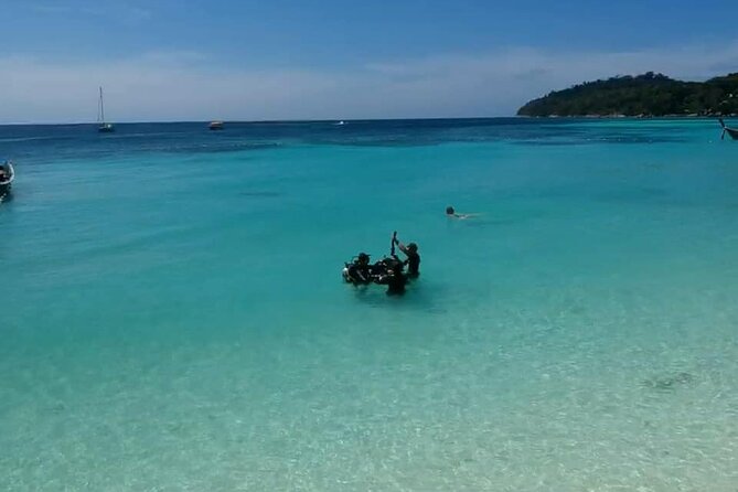 Learn to scuba dive with professional instructors - 3 days - Equipment, food, and the practical stuff you’ll be glad is handled