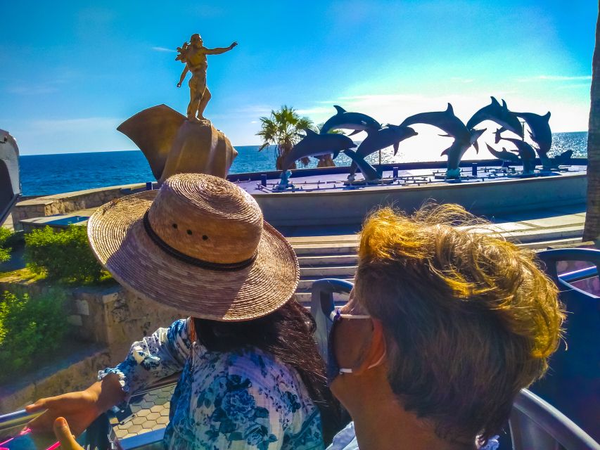 Mazatlán: Double-Decker Bus, Cliff Diving & Walking Tour - Hotel pickup and meeting your guide the simple way