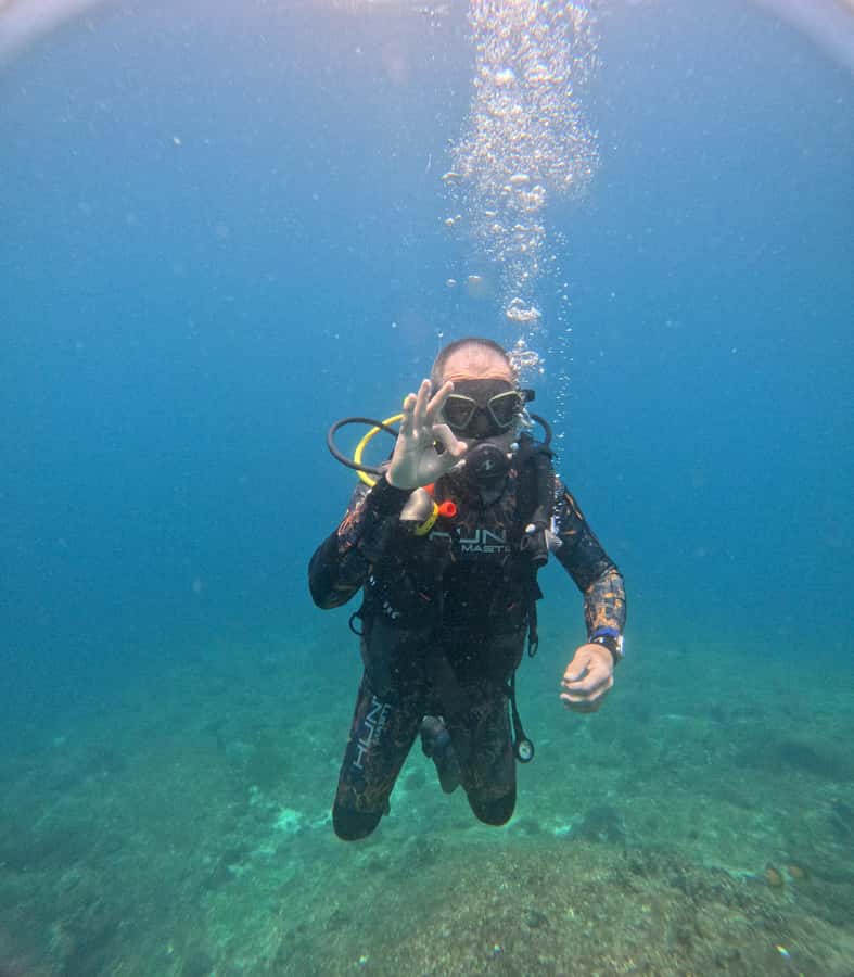 Muscat: Daymaniat Islands Try Scuba Diving - Getting to Seeb Port and finding the boat in the water