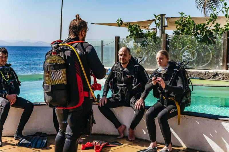 Museo Atlántico: Scuba Dive Lesson for Non-Certified Divers - Playa Blanca pickup and the speedboat rides that shape the day