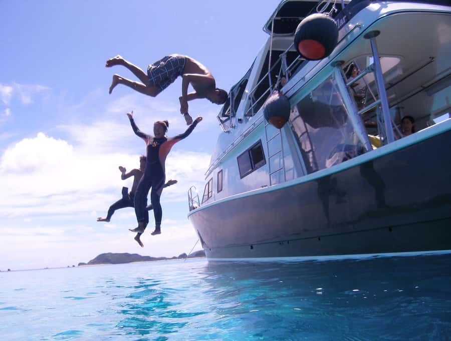 Naha:Kerama Island Experience Dive/Snorkeling/Whale Watching - Gear, extras, and real costs: photos, lunch, and optional add-ons