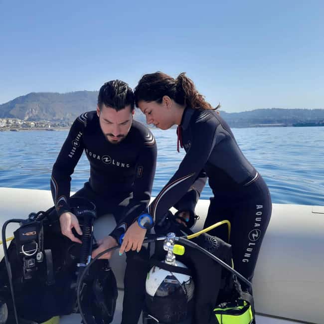 Napoli: Dive or Discover Scuba Diving in the Park of Baia - Getting ready at the scuba center: theory, e-learning, and the medical form
