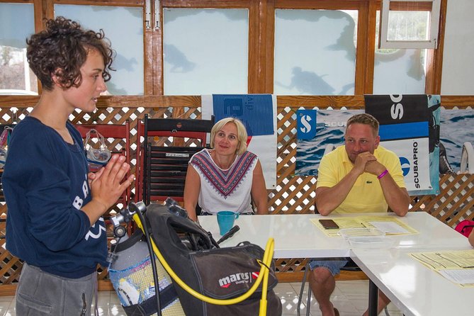 Open Water Diver Scuba Diving Course in Puerto de Mogan - Instructors and teaching style: Peter’s slow, safe explanations