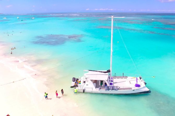 PACKAGE DEAL Catamaran- Snorkeling - Hooka Diving - Parasailing - Punta Cana 3-in-1 Catamaran: Sea Views Plus Sky Thrills