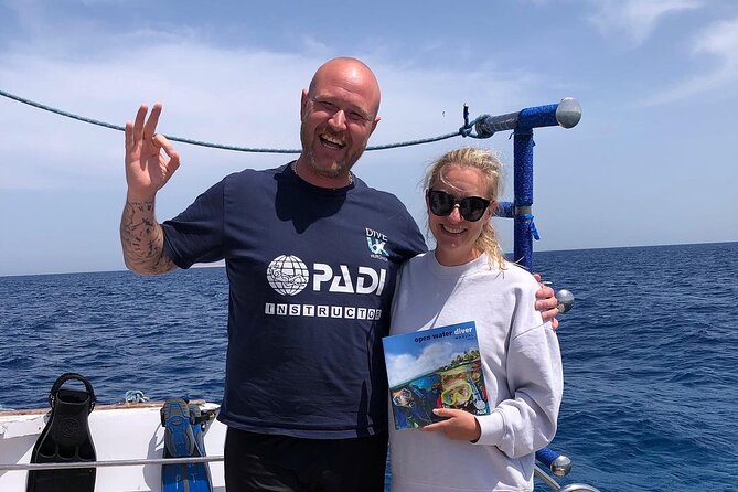 PADI Advanced Diving Course in Hurghada - Learn Scuba Diving - Day 1: Deep, Navigation, and your third adventure choice