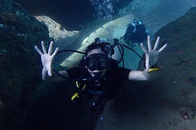 PADI advanced open water course - Day 1 on Koh Samui: Early Pickup, Boat Briefing, Lunch, Debrief