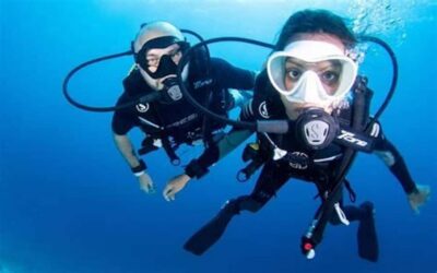PADI Discover Scuba Diving: at Hol Chan Marine Reserve - Small group coaching: the difference between overwhelmed and supported