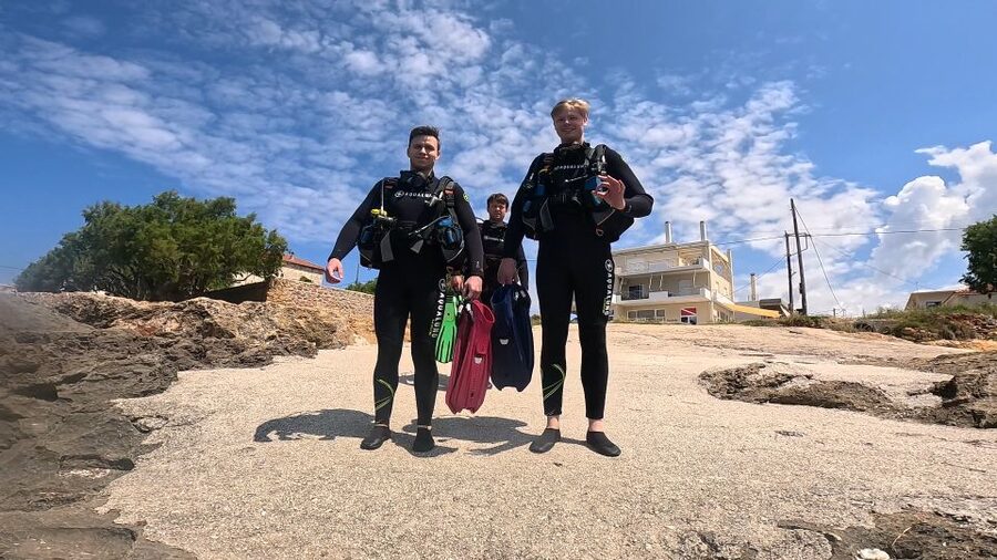 PADI Scuba Diving Program for Beginners in Peloponesse - What to Bring (and What Not to Sweat)