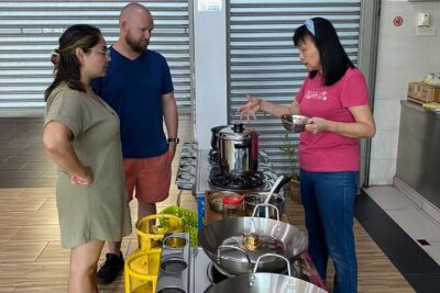 Penang Cooking Class:Dive into Malaysian Cuisine with PenangChiak - Mok and Chef Amy’s teaching style: practical, personal, and fast on questions