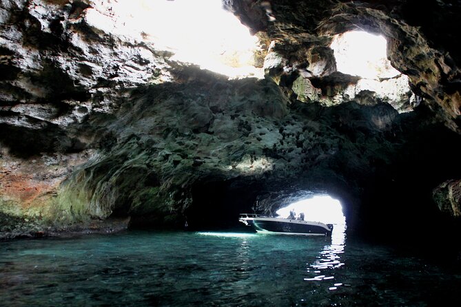 Polignano a Mare boat tour emotions, caves, diving and appetizers - Snorkel-Swim Stops: How to Time Your Dip (and Stay Comfortable)