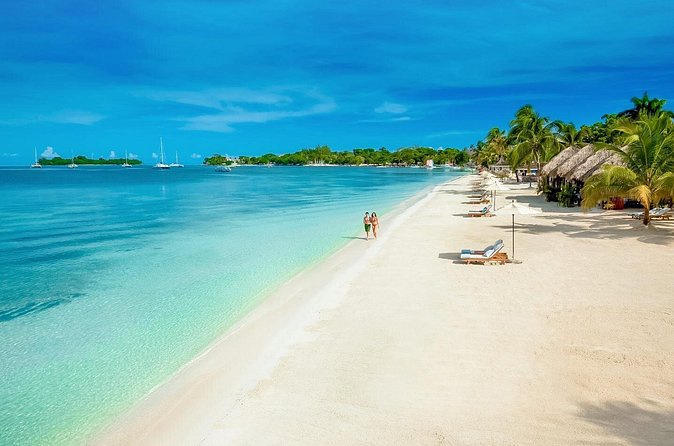[PRIVATE] Negril Sightseeing Tour with RickS Cafe Cliff Diving - Rick’s Cafe for sunset and cliff-jump spectacle: the main event