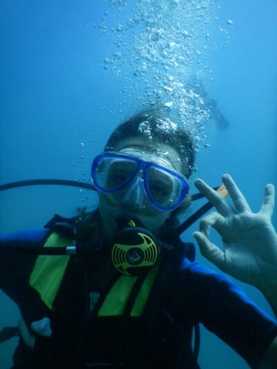 Pula: Introduction to Scuba Diving - The Skills Lesson: Breath Control and Underwater Hand Signals