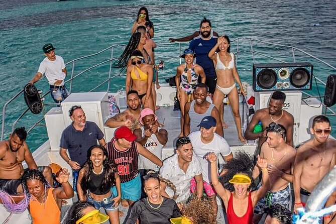 Punta Cana: Party Boat + Snorkeling Diving Music Drink Open Bar - A Punta Cana sunset catamaran that mixes party mood with water time
