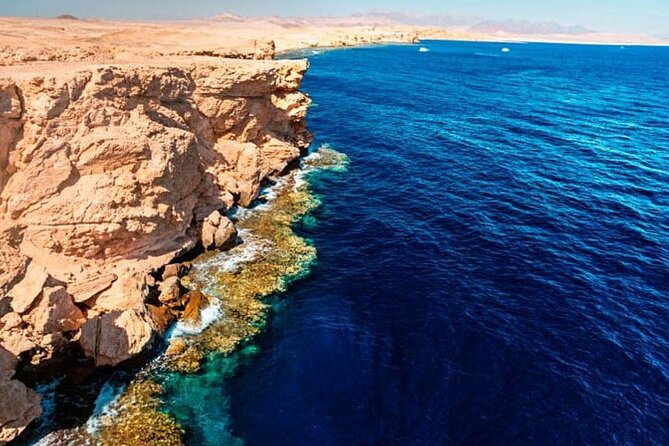 Ras Mohammed Diving & White Island Luxurious Cruise with Lunch - The boat experience: deck time versus indoor comfort