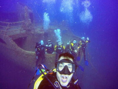 Salou: Fun Scuba Dive with Instructor (No License Needed) - The classroom basics and safety briefing you get before going under