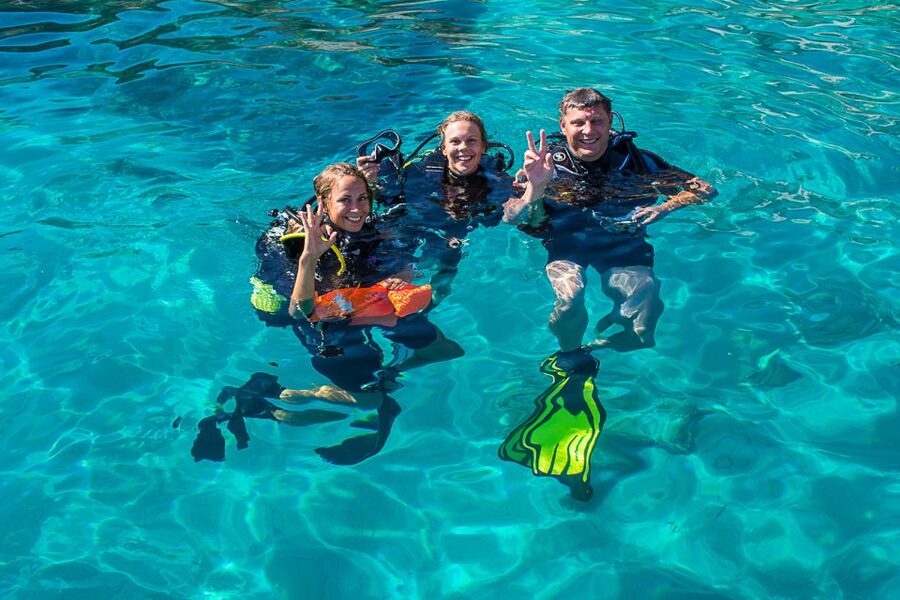 Santa Ponsa: Try Scuba Diving in a Marine Reserve - Getting started at Club Náutico Santa Ponsa (and why it’s easy to miss)