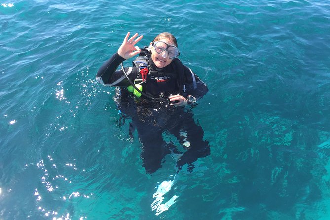 Scuba Dive The Beautiful Rottnest Island for Certified divers - Getting there: East Street Jetty and the Linni setup