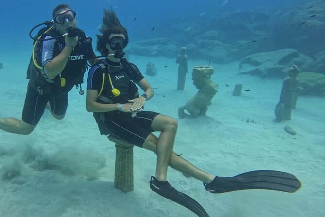 Scuba Diving Adventure at Green Bay Beach - Your underwater route at Green Bay Beach: from first breaths to marine life