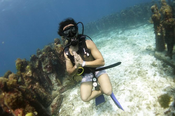 Scuba diving at MUSA the underwater museum for certified divers - Tank One at MUSA: The Underwater Sculpture Museum