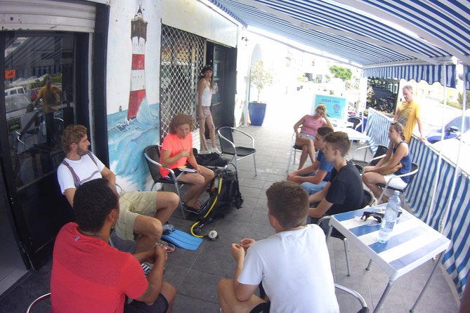 Scuba Diving Beginner's Session in Costa Adeje - Small-group coaching: the difference you feel underwater