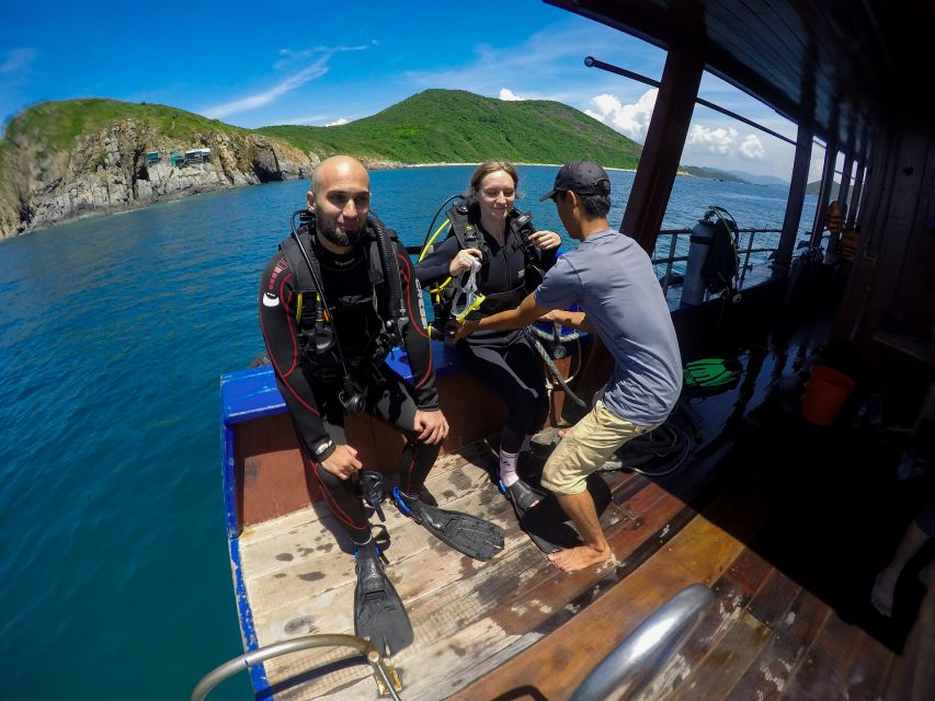 Scuba Diving for Beginners with Certified Diving Centre - Instructors and safety feel: small groups make a difference