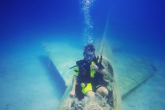 Scuba Diving in MIG-21 wreck - Season matters: April to early October is the window