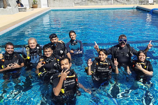 Scuba diving Pool lesson for beginners (1 hour ) - What happens during the pool lesson (the 1-hour learning focus)
