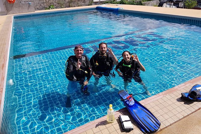 Scuba diving Pool lesson for beginners (1 hour ) - Phuket timing and weather: plan for the day, not just the calendar