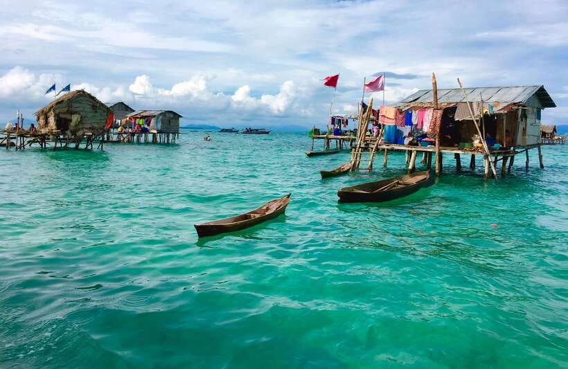 Semporna: Bohey 3 Islands Hike, Snorkel/Dive Tour with Lunch - Mantabuan: sea-gypsy history and your first underwater stop