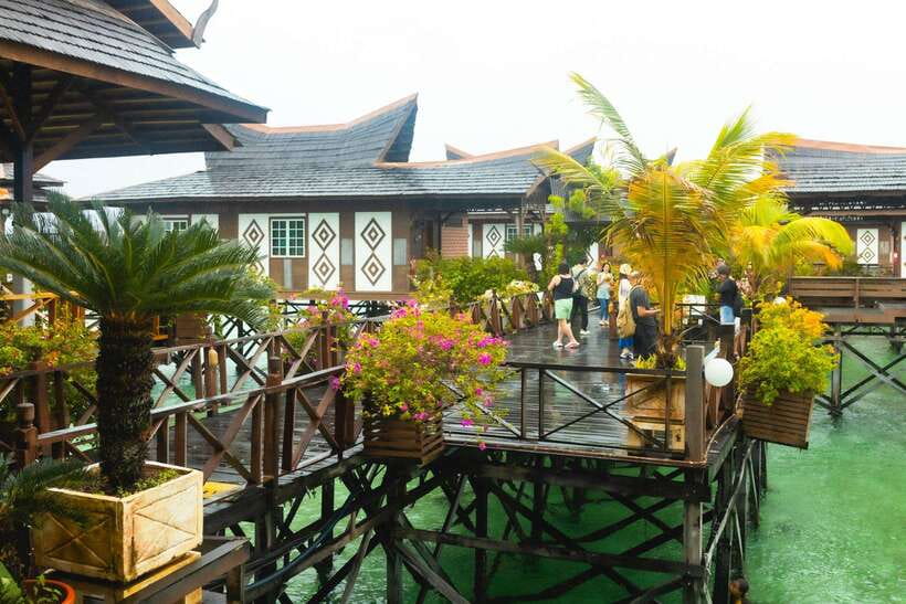 Semporna: Mabul and Kapalai Trip in Snorkel or Dive & Lunch - Who this fits best (and who might want to skip it)
