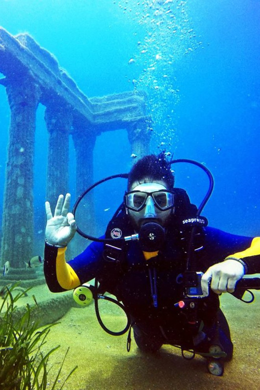 Side: Scuba Diving Tour Journey To The Depths Of The Blue - Who should book this Side museum scuba experience