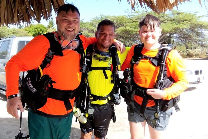 Small-Group Aruba Scuba Diving for Non-Certified Divers - The 2pm schedule and the Tres Trapi meeting point