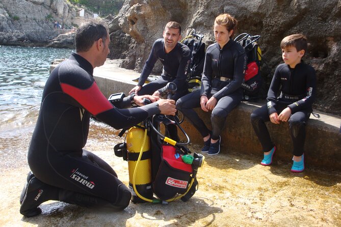 Small Group Diving Adventure in Menorca - Small group size: why a limit of 4 changes everything
