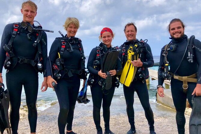 Small Group Diving experience in Caribbean - A small group in Bonaire: why it changes the whole day
