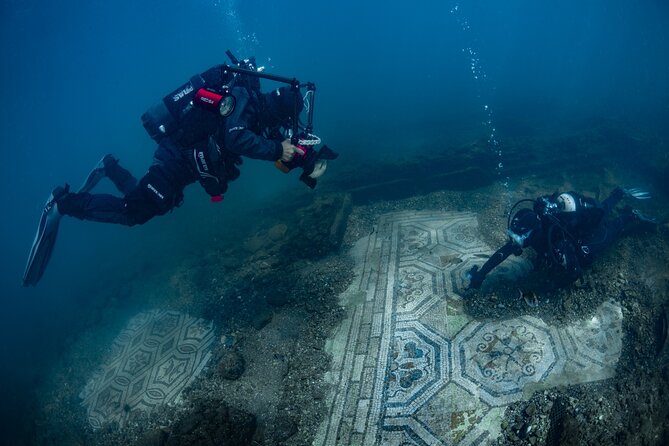 Snorkeling among the Submerged Archaeological Finds of Baia da Napoli - Baia da Napoli’s submerged Roman park: what you’ll actually see
