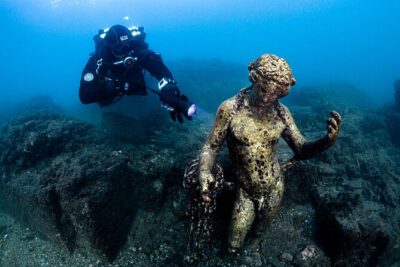 Snorkeling among the Submerged Archaeological Finds of Baia da Napoli - Two underwater locations, two different kinds of “whoa”