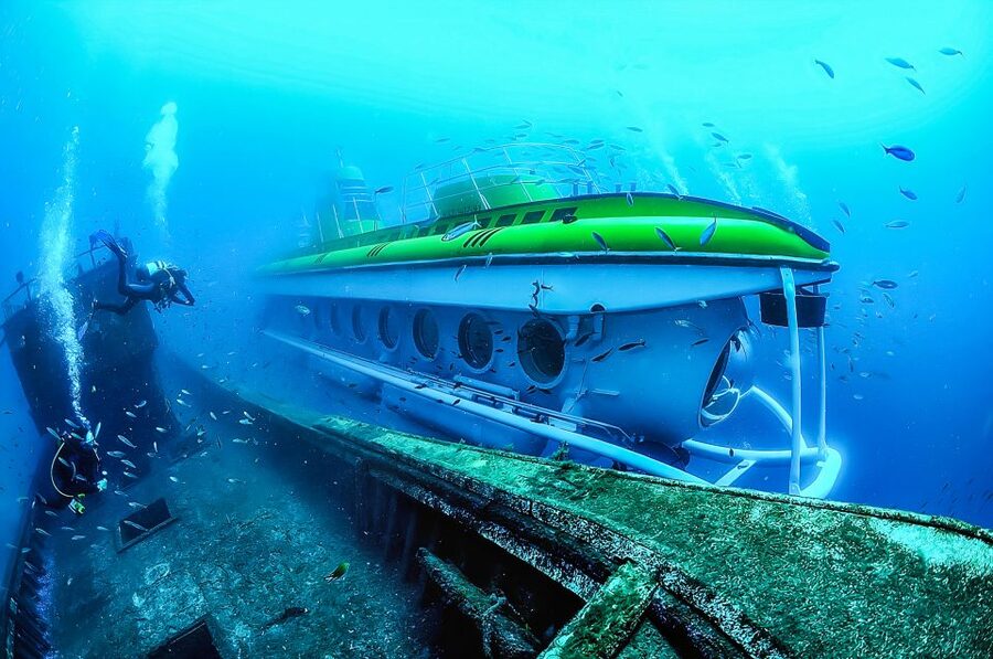 Southern Tenerife: 50-Minute Submarine Dive - The underwater moment at about 30 meters (100 feet)