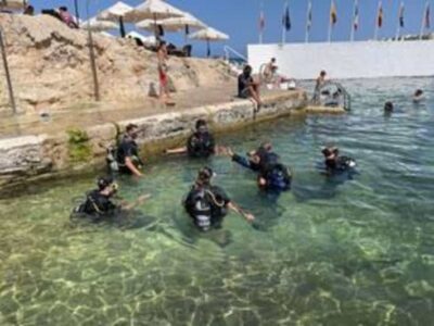 St Julians: Discover Scuba Diving Experience - The 30-minute safety briefing: hand signals, gear checks, and a steady pace
