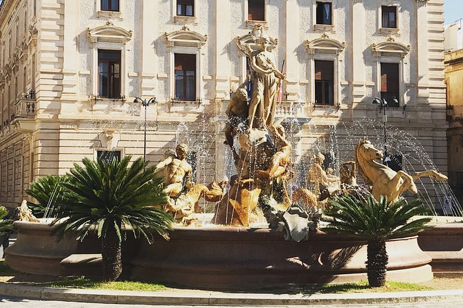Syracuse: Ortigia Deep Dive Cultural Tour (max 6 Guests) - A stop-by-stop walk of Ortygia’s most useful landmarks