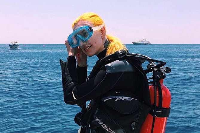 Taormina Scuba Diving Experience - Isola Bella waters: what happens during the main stop