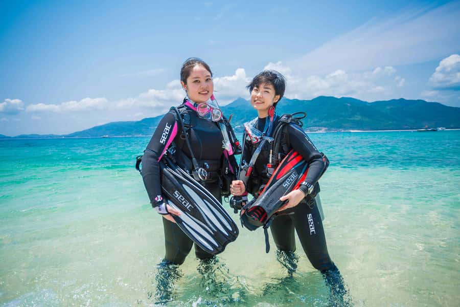 Tayrona National Park: Scuba Diving Tour for Beginners - Meeting in downtown Santa Marta and the boat ride vibe