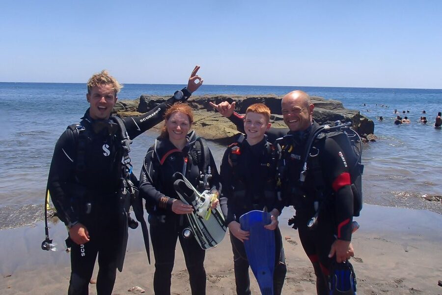 Tenerife: Abades Beach Beginner Diving Experience - Price and value: what you pay for, and what you don’t