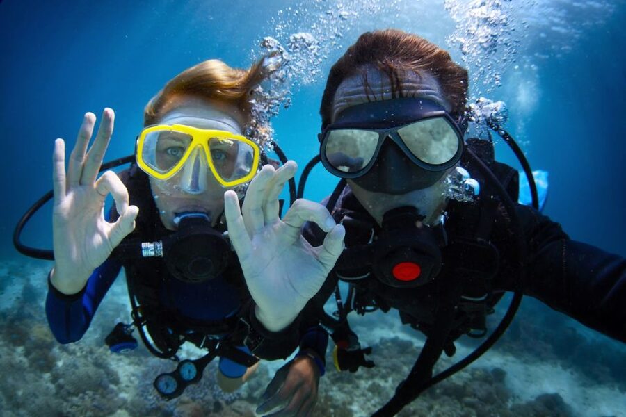 Tossa de Mar: PADI Discovery Scuba Diving in Costa Brava - SuperDive Tossa de Mar and the shore-entry advantage