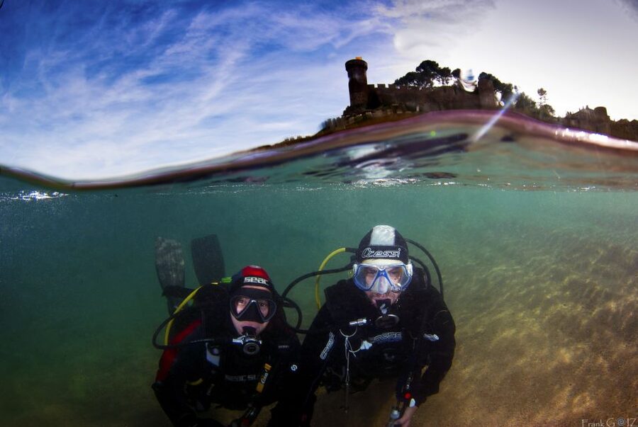 Tossa de Mar: PADI Discovery Scuba Diving in Costa Brava - SuperDive Tossa de Mar: your 40-minute safety briefing (and why it matters)