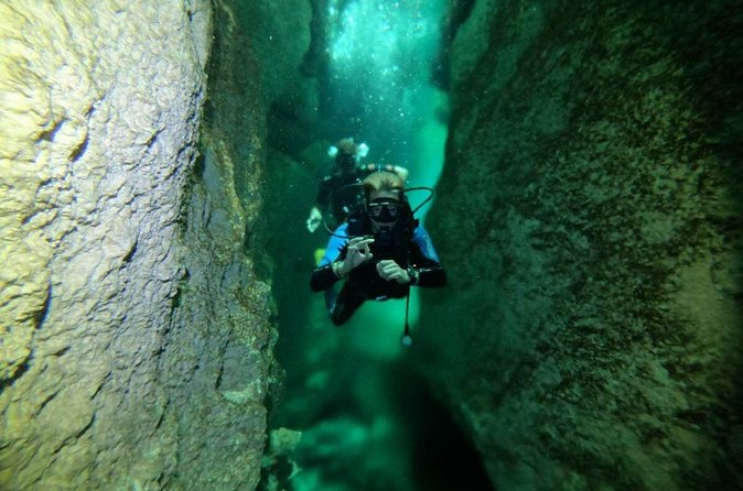 Try dive in beautiful Casa cenote for 2 people - Price and value for a private 2-person group