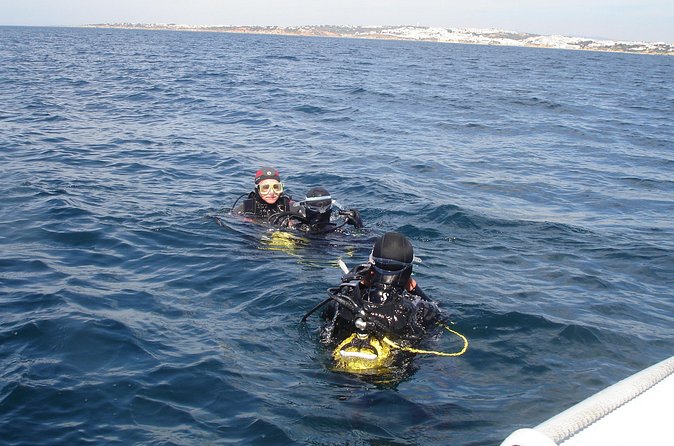 Try Dives - Discover Scuba Diving in Albufeira - How the small-group setup improves safety and comfort